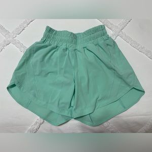 Lululemon track that mid rise MR 5” shorts size 2